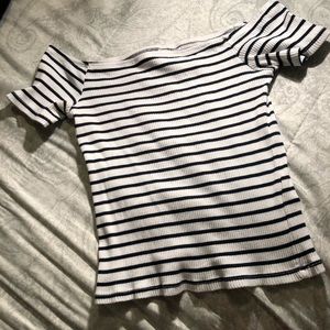 Crop striped and ribbed tee!
